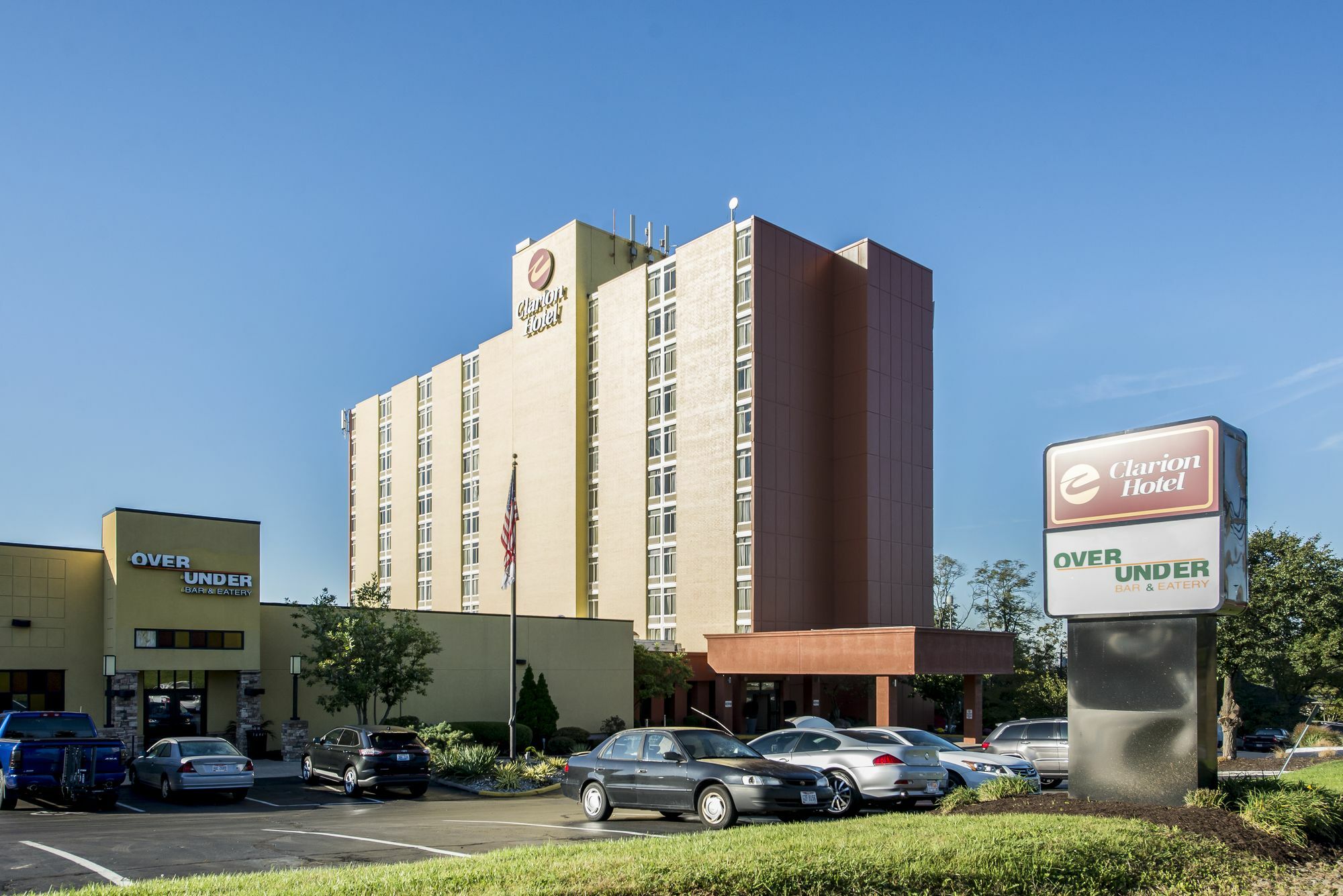 Clarion Hotel Cincinnati North Sharonville Esterno foto