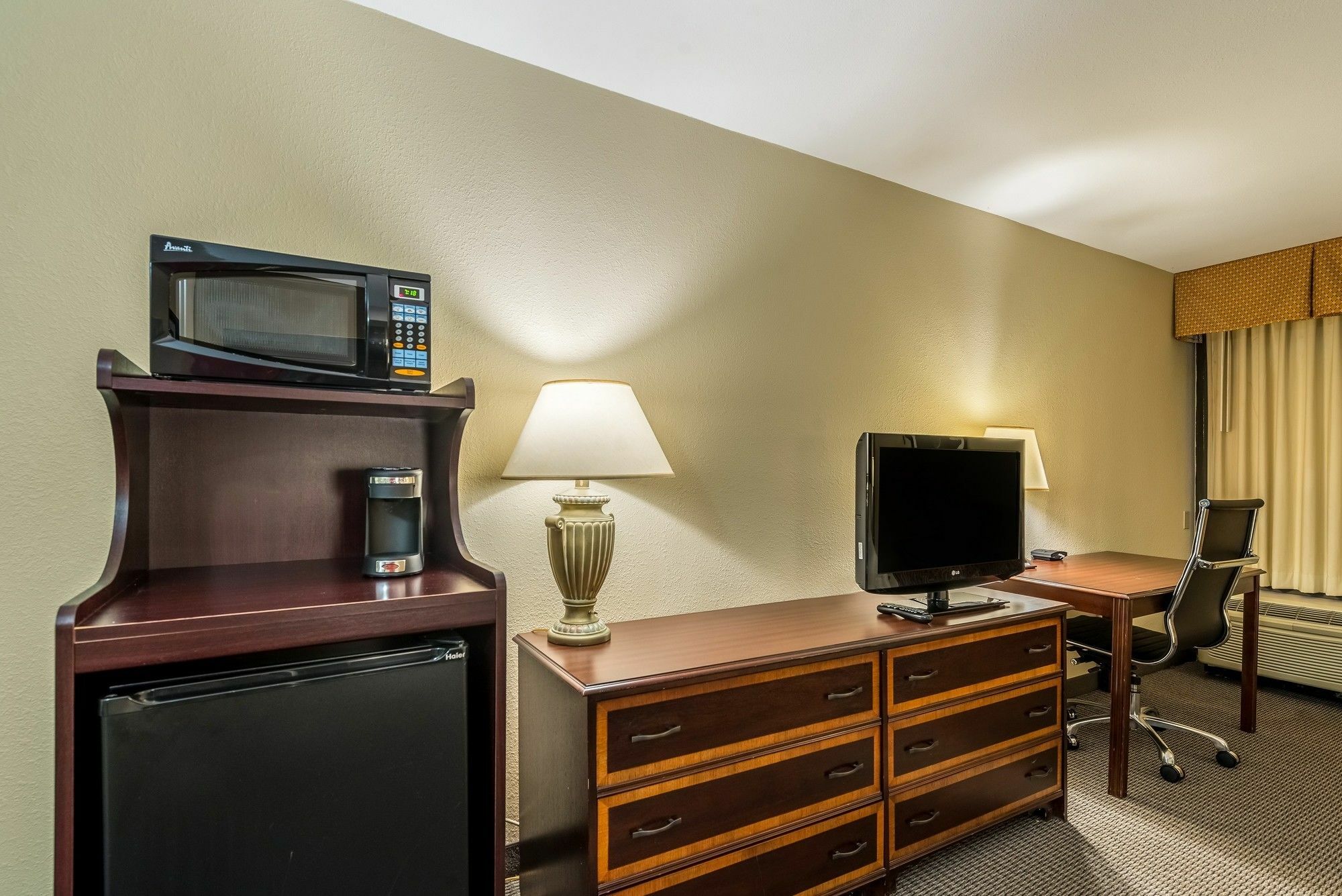 Clarion Hotel Cincinnati North Sharonville Esterno foto